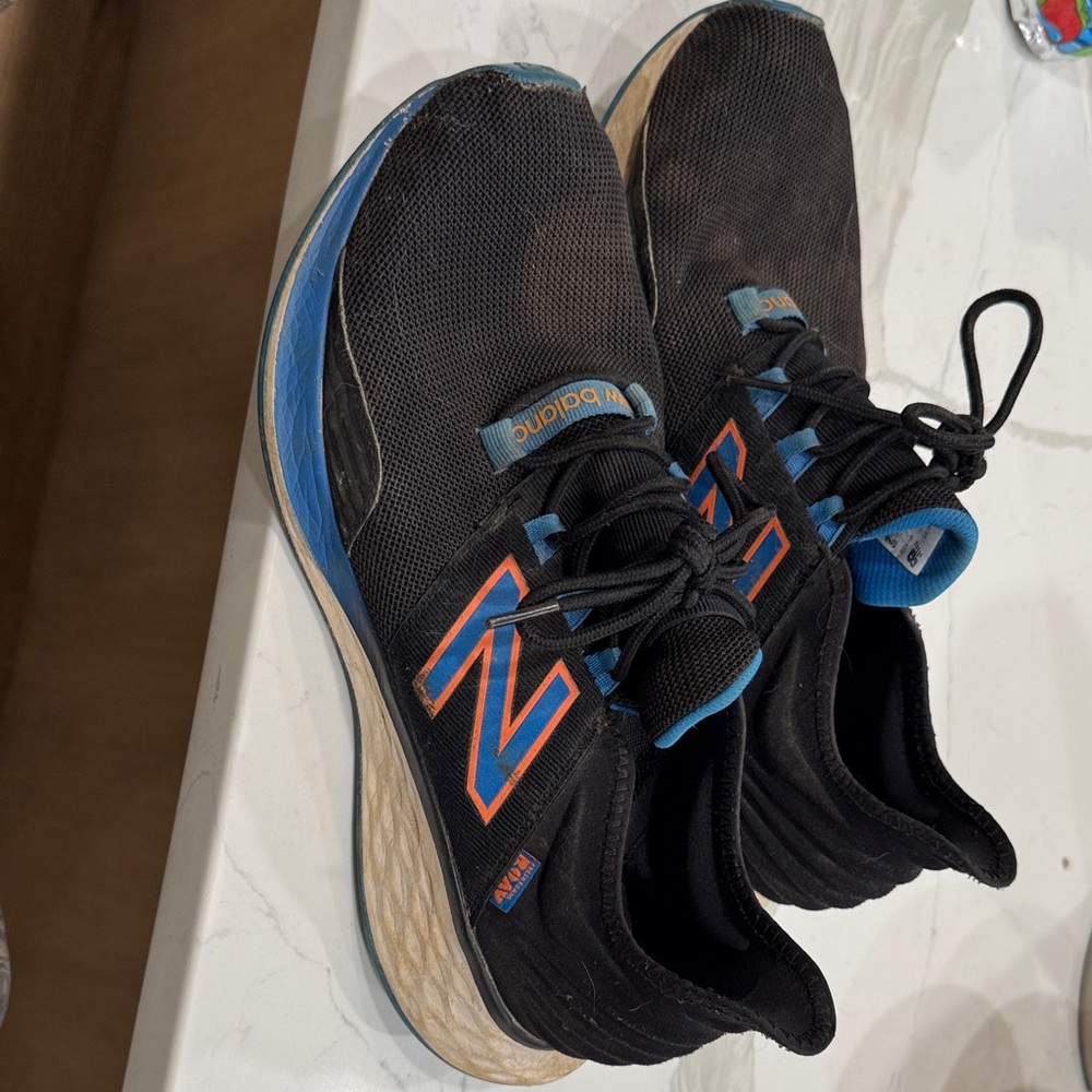 New Balance Men's Black and Blue Athletic Shoes